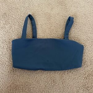 Vuori, women’s evolve, Slate blue sports bra